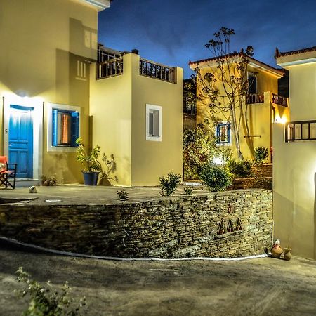 Mainades Maisonettes & Studios Menites Luaran gambar