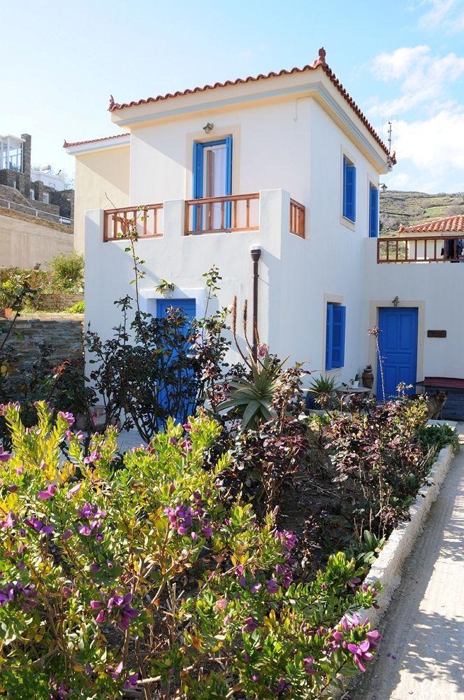 Mainades Maisonettes & Studios Menites Luaran gambar